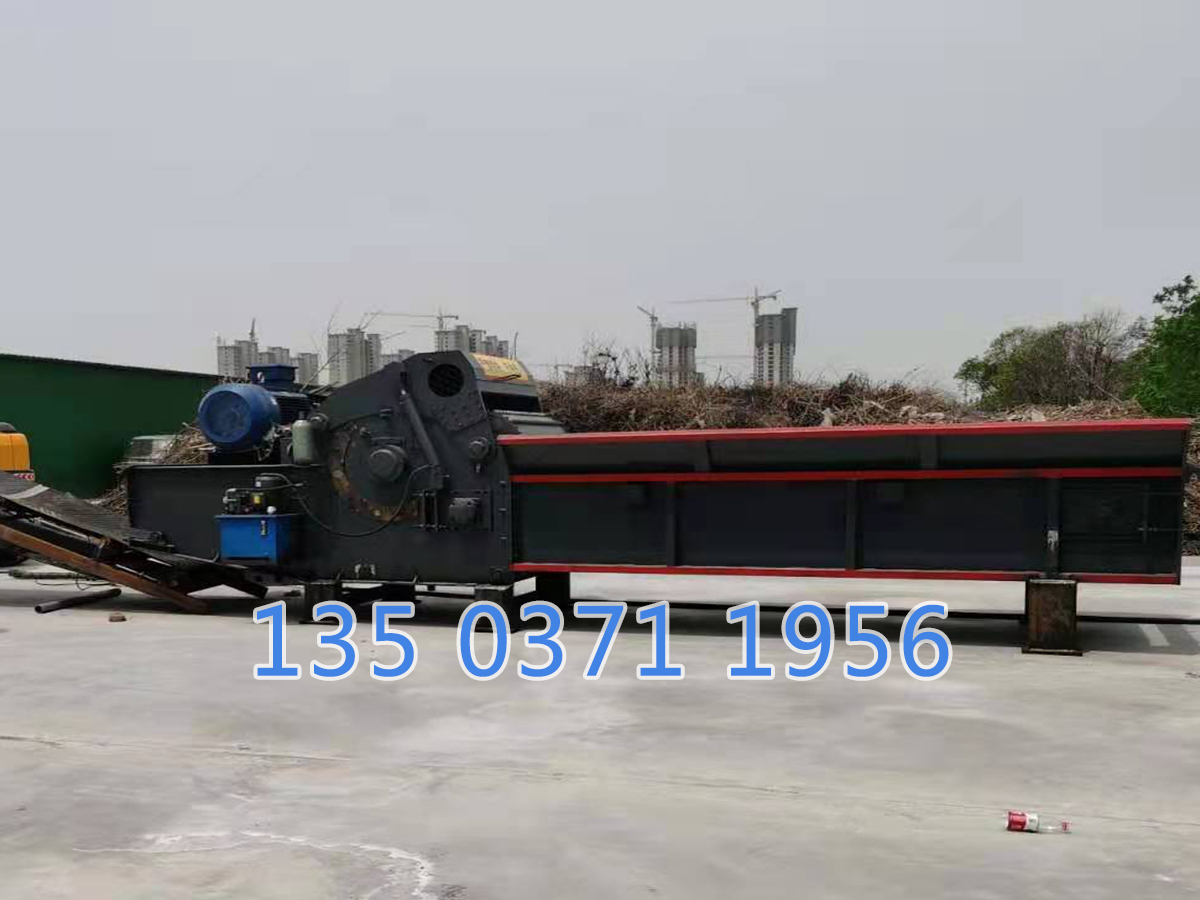 車(chē)載木材粉碎機(jī)視頻