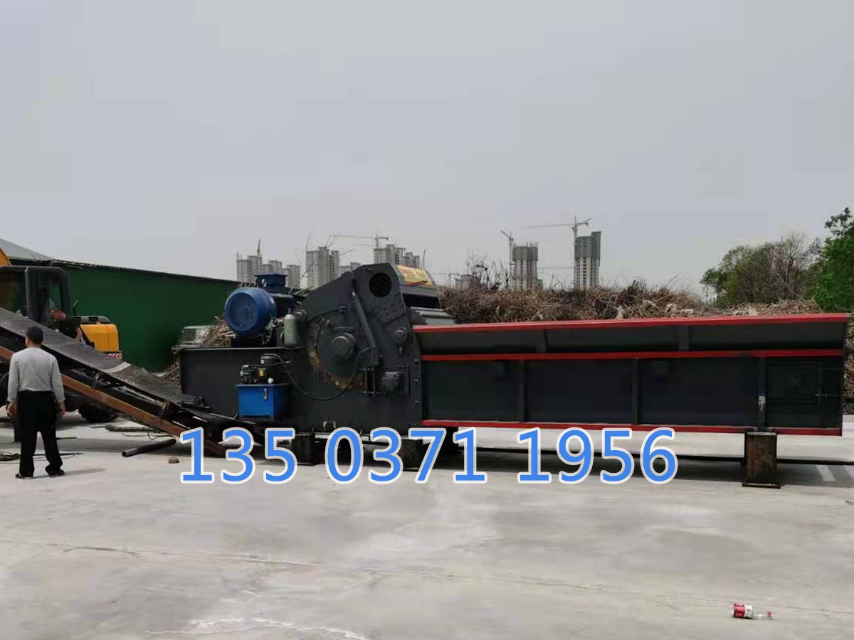 大型木材粉碎機(jī)多少錢(qián)